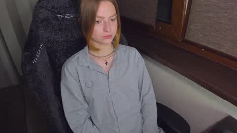 Snapshot of mollydangerous chatting on September 19, 8:08 pm Taisha online show from September 19, 8:08 pm