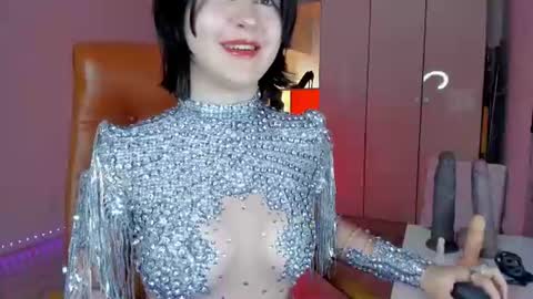 Molly online show from June 11, 6:38 pm