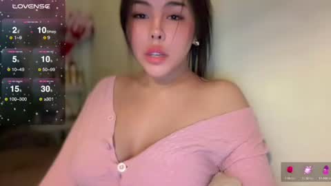 Snapshot of mollysky_smith chatting on October 6, 11:49 am molly online show from October 6, 11:49 am