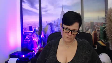 Snapshot of mollysun chatting on March 11, 7:25 pm MollySun Nina Randmann online show from March 11, 7:25 pm