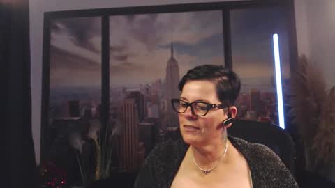 Snapshot of mollysun chatting on September 17, 5:55 pm MollySun Nina Randmann online show from September 17, 5:55 pm