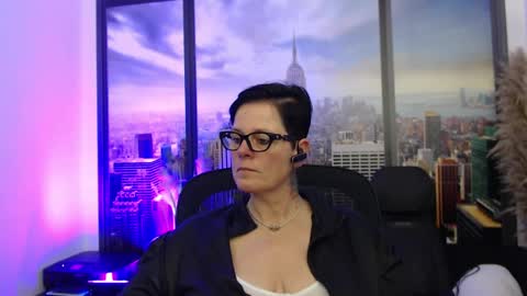 Snapshot of mollysun chatting on February 27, 7:47 pm MollySun Nina Randmann online show from February 27, 7:47 pm