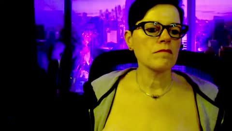 MollySun Nina Randmann online show from February 4, 8:45 pm