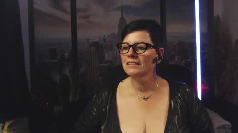Snapshot of mollysun chatting on September 12, 8:16 pm MollySun Nina Randmann online show from September 12, 8:16 pm