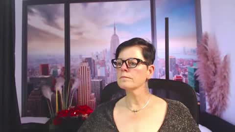 Snapshot of mollysun chatting on October 16, 4:31 pm MollySun Nina Randmann online show from October 16, 4:31 pm