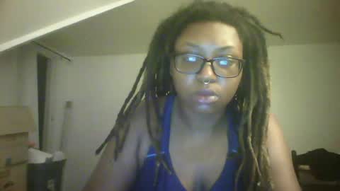 mommiemilkers2000 online show from July 6, 4:40 am