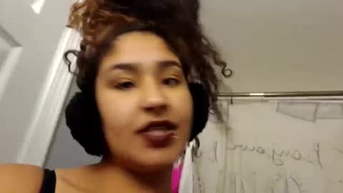 Mommy bubbles online show from January 11, 2:58 pm