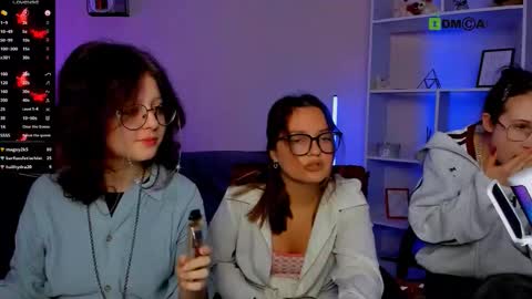 Snapshot of mona_cloud chatting on October 17, 8:12 pm Mona online show from October 17, 8:12 pm