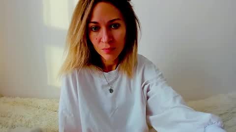 Mona online show from January 4, 7:24 am