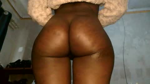 Snapshot of monah_ebony chatting on September 25, 2:16 pm mona online show from September 25, 2:16 pm