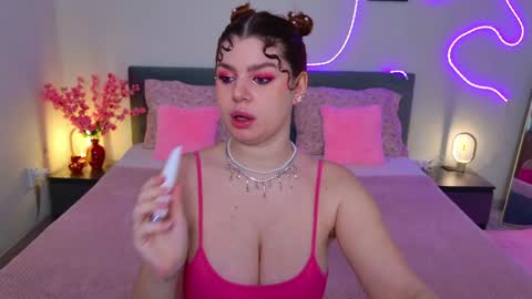 moneyforpeaches online show from April 28, 4:44 pm