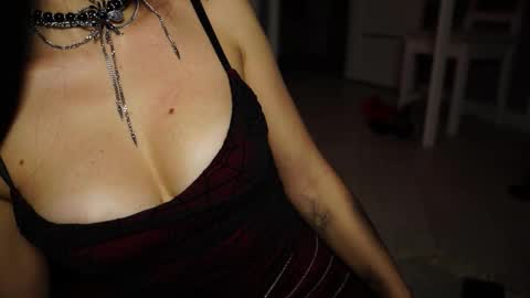 Monia Help me get 20000 subscribers online show from October 31, 5:50 pm