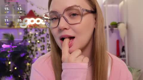 monicaasis online show from February 12, 6:42 pm