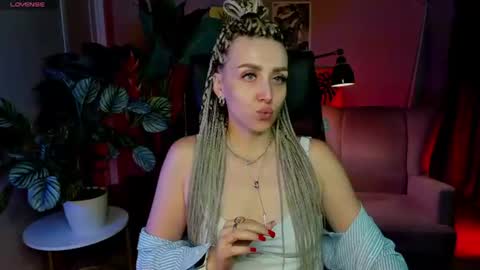 monicariley online show from June 17, 4:52 pm