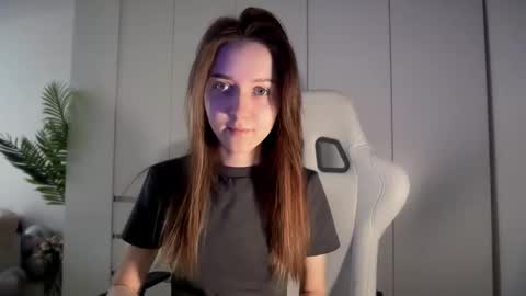 Mary online show from March 15, 8:16 am