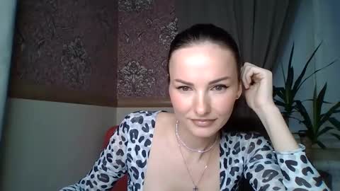 Snapshot of monparis_dream chatting on October 9, 1:59 pm monparis_dream online show from October 9, 1:59 pm