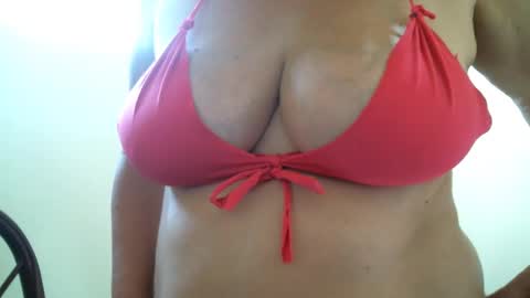 monserratsweet6 online show from October 24, 9:11 pm