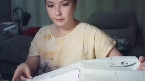 Snapshot of moodiemira chatting on September 29, 4:01 pm moodiemira online show from September 29, 4:01 pm