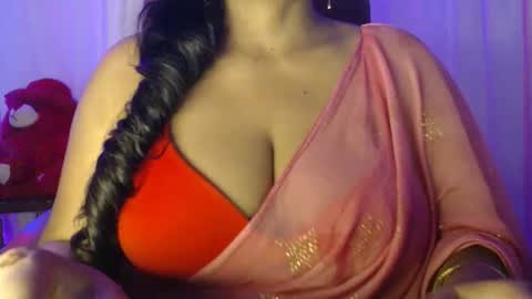 Snapshot of moody_maya chatting on September 25, 1:10 pm Maya online show from September 25, 1:10 pm