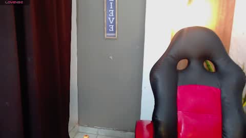 moon_and_fire_ online show from July 30, 7:42 am