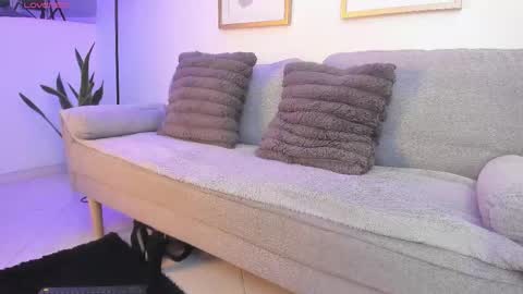 Moon  online show from May 1, 3:43 am