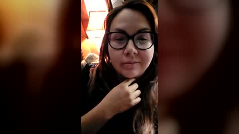 moonbaby_27 online show from August 6, 5:58 am