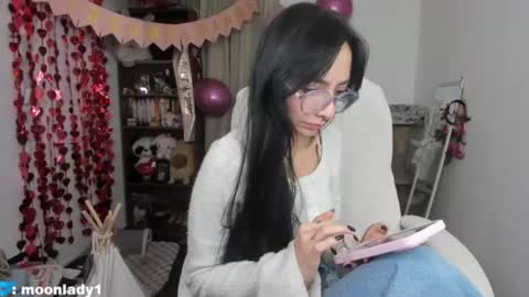 MOON  online show from June 22, 3:25 am