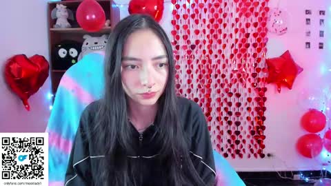 Snapshot of moonlady_ chatting on February 13, 12:24 am MOON online show from February 13, 12:24 am