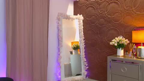 moonligt_iris online show from November 22, 6:49 am