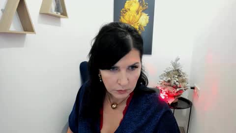 Ask me  online show from November 30, 3:11 am