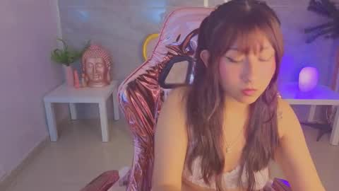 Mora  online show from March 8, 3:32 am