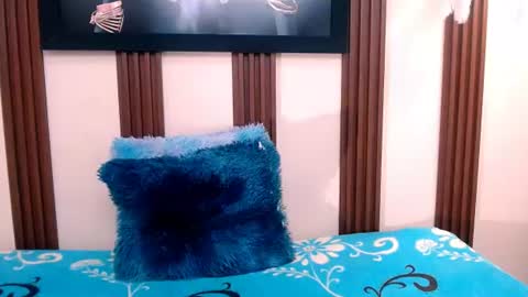 alexia online show from August 5, 6:58 pm