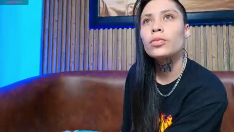 morganevans_t online show from August 3, 7:19 pm