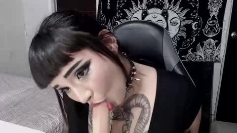 Morgan Moon online show from December 4, 10:10 pm