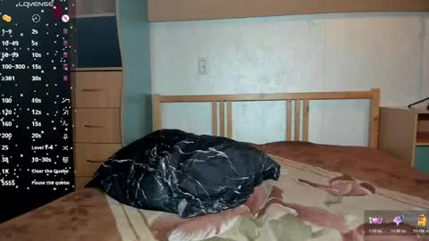 Lisa 3 online show from April 2, 3:20 pm