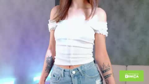 Emilia online show from June 18, 3:52 am
