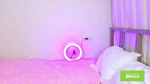 Emilia online show from February 25, 3:49 am