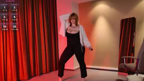 morvelyn online show from December 5, 3:46 pm