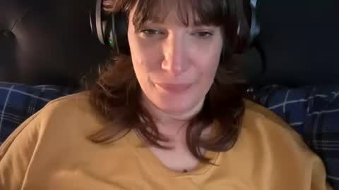 Mossy Mommy online show from May 3, 12:25 am