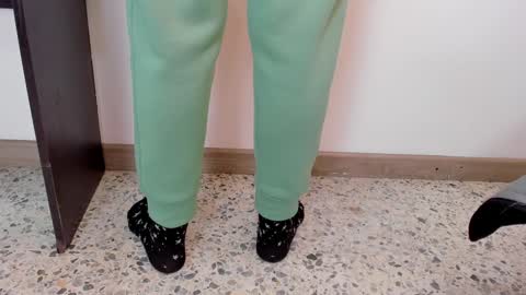 Snapshot of moxa_hot chatting on January 2, 2:02 pm moxa hot online show from January 2, 2:02 pm