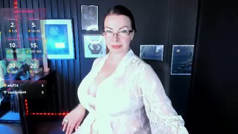 Ingrid online show from July 17, 8:51 am
