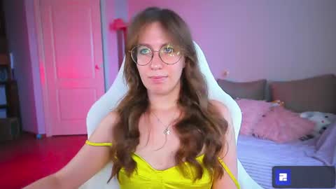 Allison online show from June 25, 11:02 am