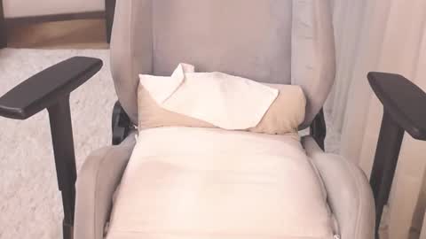  Tips are the best compliments dont forget to add in fav  online show from November 25, 5:09 am