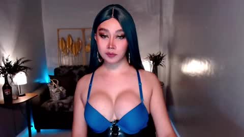 Snapshot of ms_lhaydeebunny chatting on March 7, 5:38 pm Evon online show from March 7, 5:38 pm