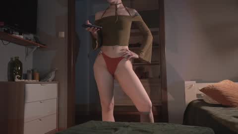 Snapshot of ms_lorelei chatting on January 26, 7:52 pm Lore online show from January 26, 7:52 pm