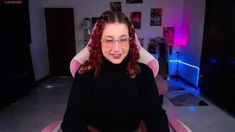 Snapshot of ms_ratuelita chatting on October 2, 4:01 pm Manuela3 online show from October 2, 4:01 pm