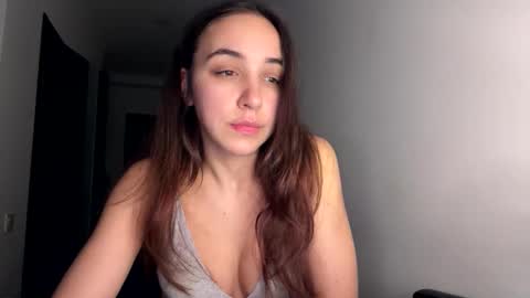 ms_sophiee online show from February 12, 9:49 pm