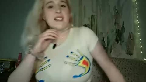 msclairewhatever online show from November 7, 7:41 pm