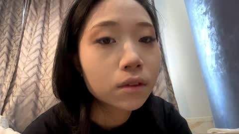 Mia online show from April 30, 1:55 am