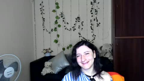 Jeneva online show from June 18, 5:53 am